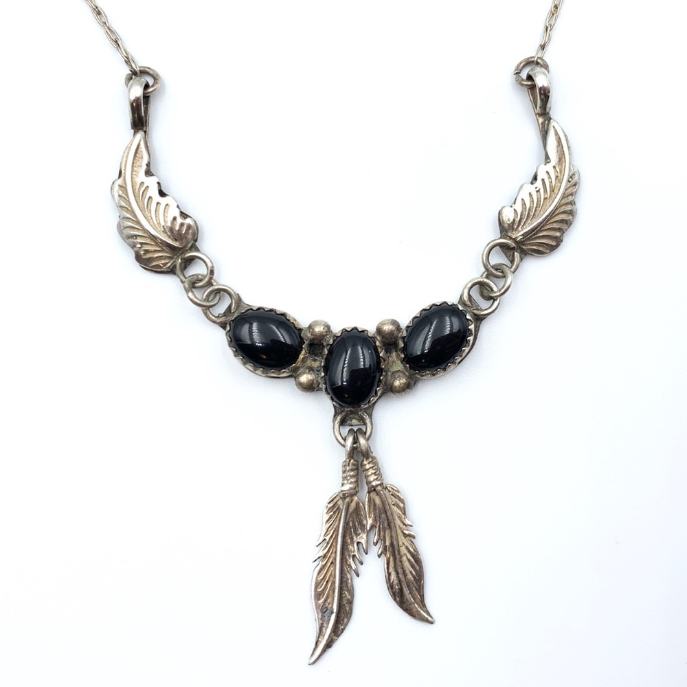 Vintage Native American Black Onyx Dainty Necklace
